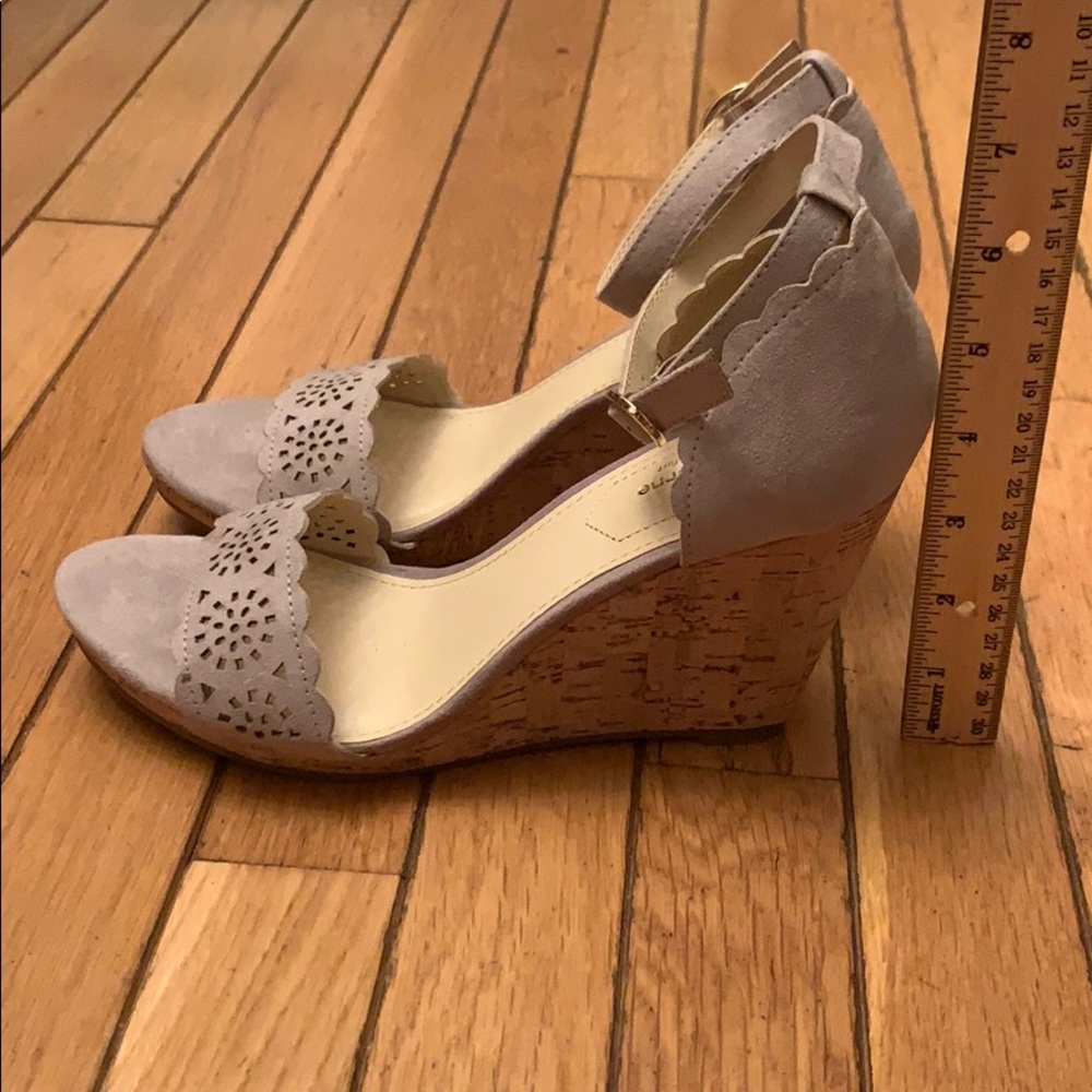 Lilac wedge heels